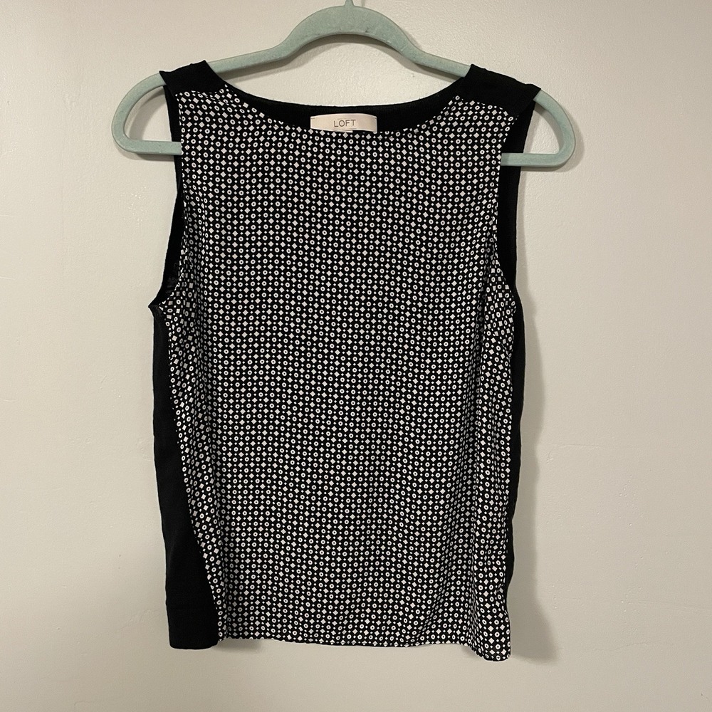 Ann Taylor LOFT Black and White Geometric Print‎ Knit Shell Tank Size S